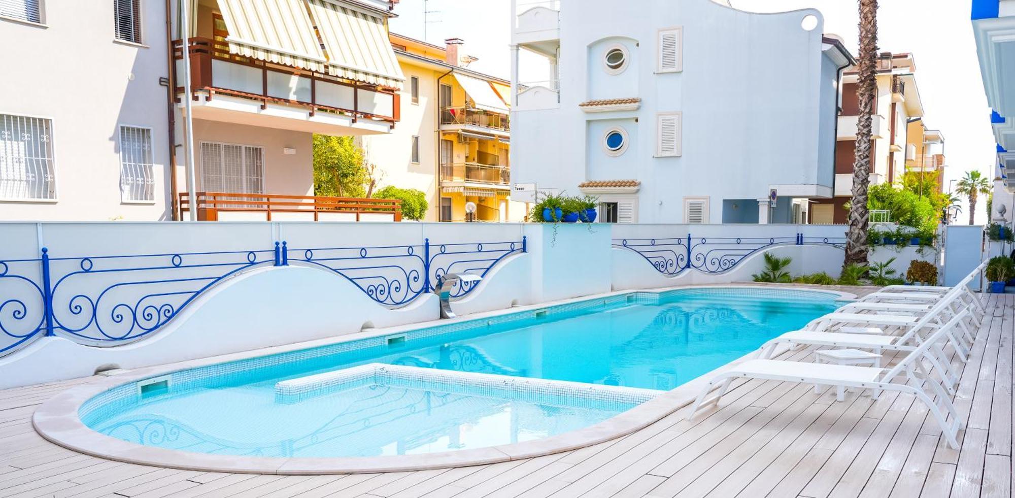 Abruzzo Apart-hotel 3*
